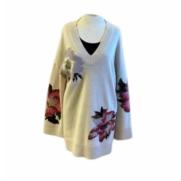NEW NUDE sweater with florals in cream/florals